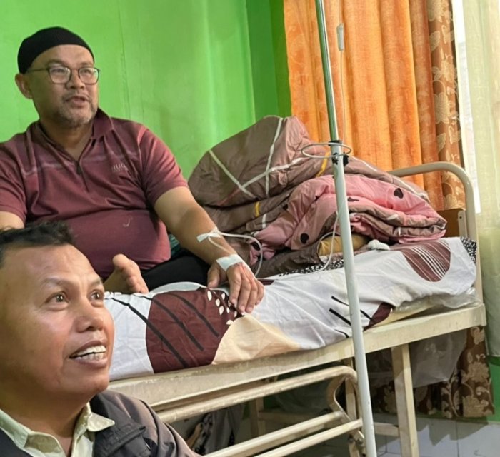 PTK MTsN 7 Kerinci Kunjungi Pegawai yang Dirawat di Puskesmas