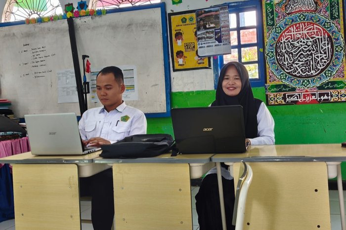 Tim Penyusun Soal Ujian Madrasah MTsN 7 Kerinci Laksanakan Penyusunan Naskah Soal  Tahun 2026â€