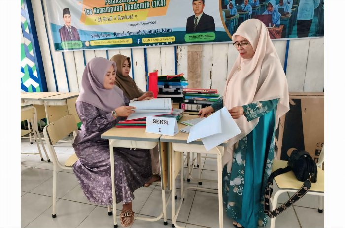 Tim Seksi 1 Akreditasi MTsN 7 Kerinci Mulai Periksa Kelengkapan Bukti Kinerja Pembelajaran Tim Seksi 1 Akreditasi MTsN 7 Kerinci Mulai Periksa Kelengkapan Bukti Kinerja Pembelajaran