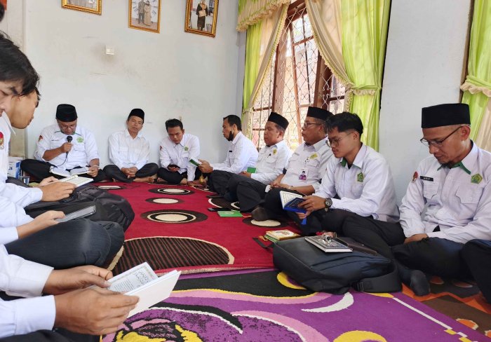 PTK MTsN 7 Kerinci Gelar Kunjungan Sosial ke Rumah Duka