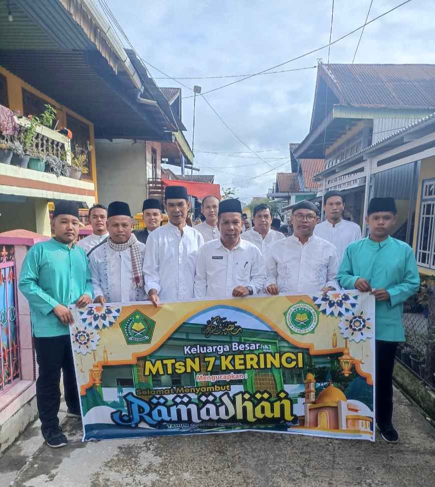 Sambut Bulan Ramadhan, MTsN 7 Kerinci Gelar Kegiatan Pawai