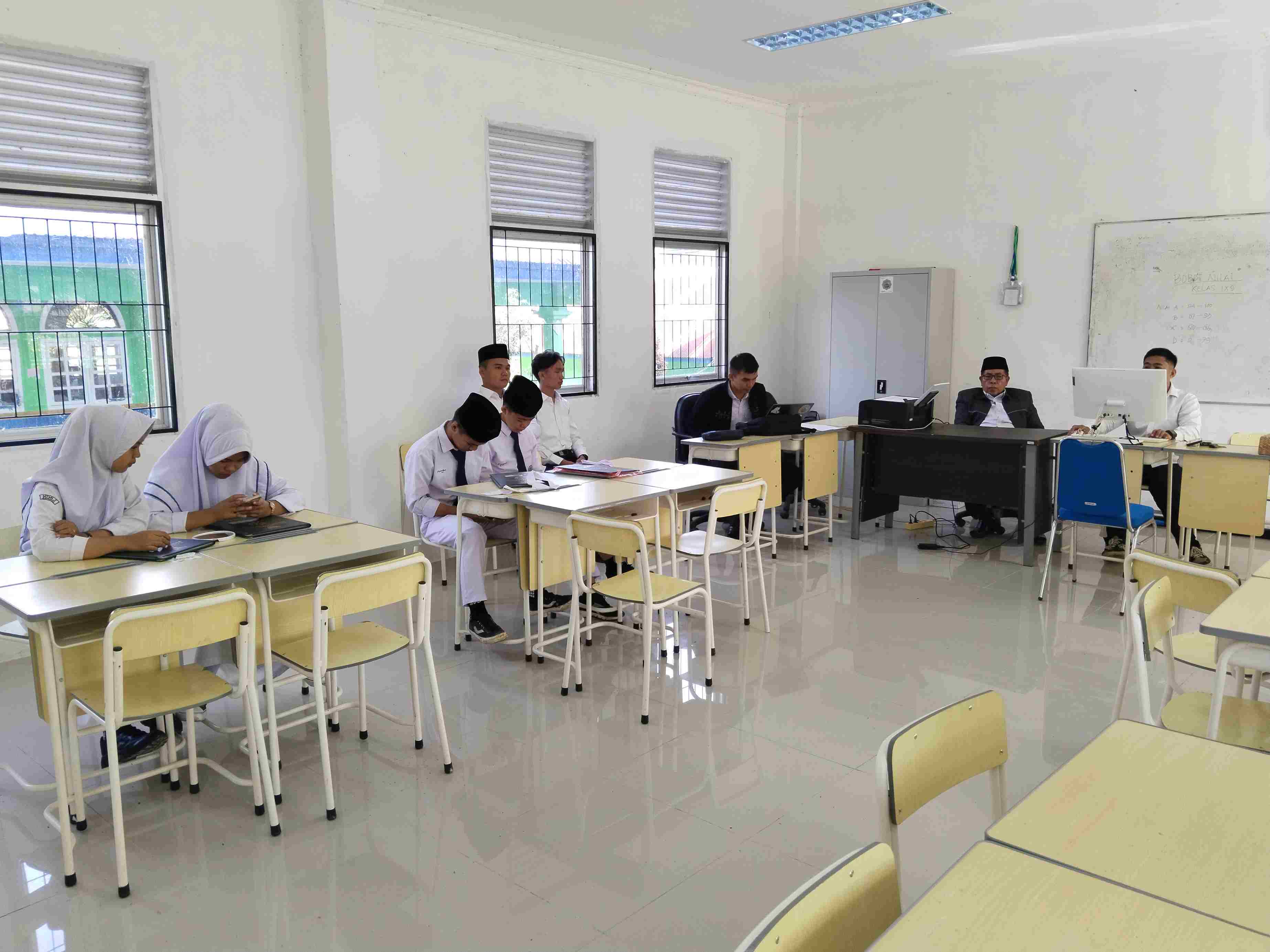 Siswa MTsN 7 Kerinci Mengikuti Seleksi Masuk MAN Insan Cendekia Siswa MTsN 7 Kerinci Mengikuti Seleksi Masuk MAN Insan Cendekia