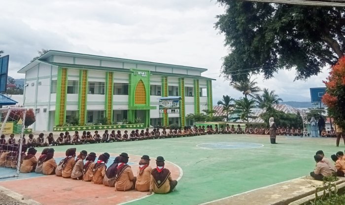 Kegiatan Pramuka Rutin MTsN 7 Kerinci Tingkatkan Karakter Siswa