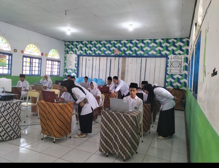 MTsN 7 Kerinci Laksanakan Gladi Bersih Tes Kompetensi Akademik (TKA) sebagai Simulasi Teknis Pelaksanaan Ujian